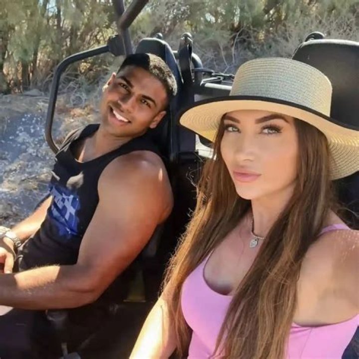 Stephanie Collier: Instagram Star Detailed Bio, Age, Birthday, & Height Insights and more