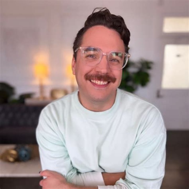 Steven Ray Morris - Bio, Age, Wiki, Facts and Family