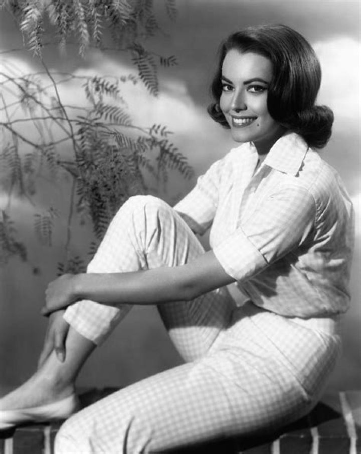 Susan Kohner - Bio, Age, Wiki, Facts and Family
