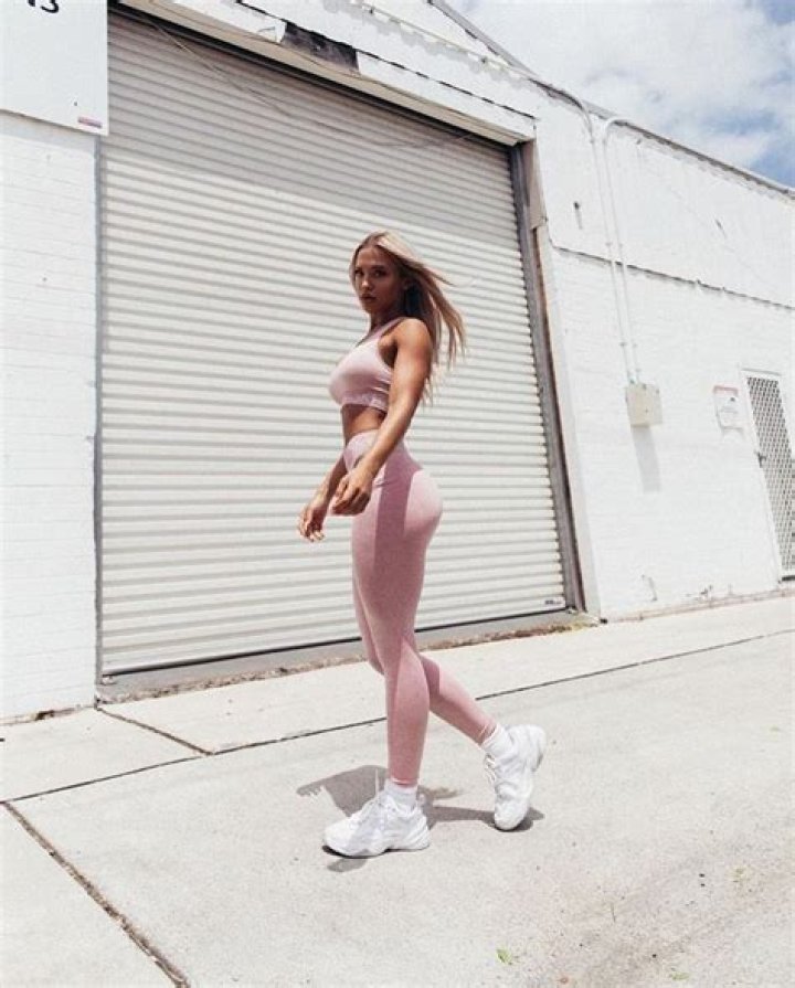 Tammy Hembrow - Bio, Age, Wiki, Facts and Family