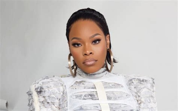 Tasha Cobbs - Bio, Age, Wiki, Facts and Family