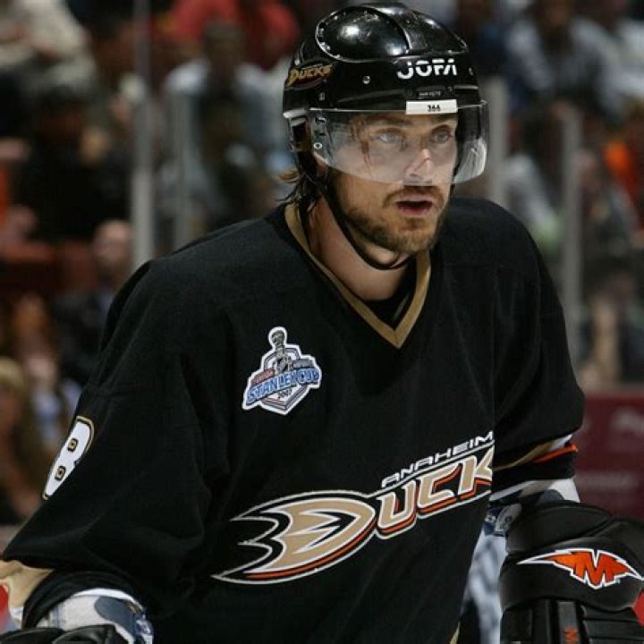 Teemu Selanne - Bio, Age, net worth, height, Wiki, Facts and Family