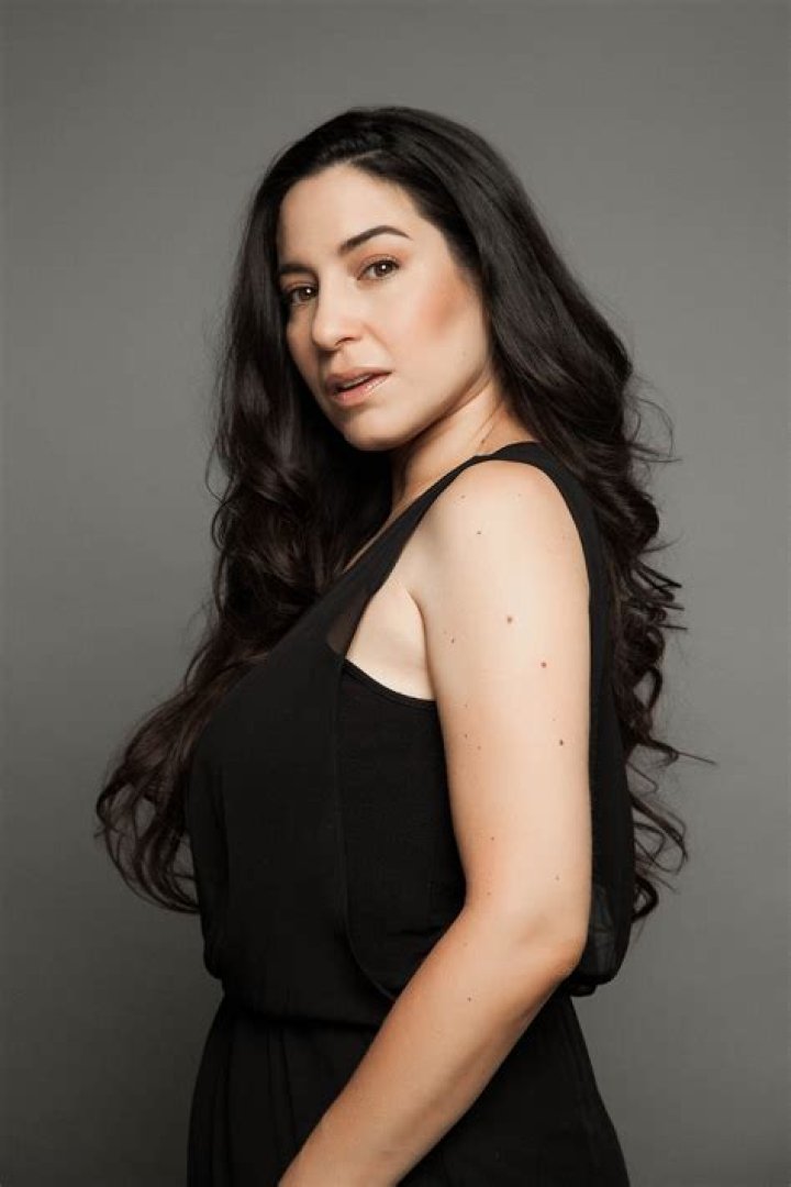 Tiaré Scanda - Bio, Age, Wiki, Facts and Family