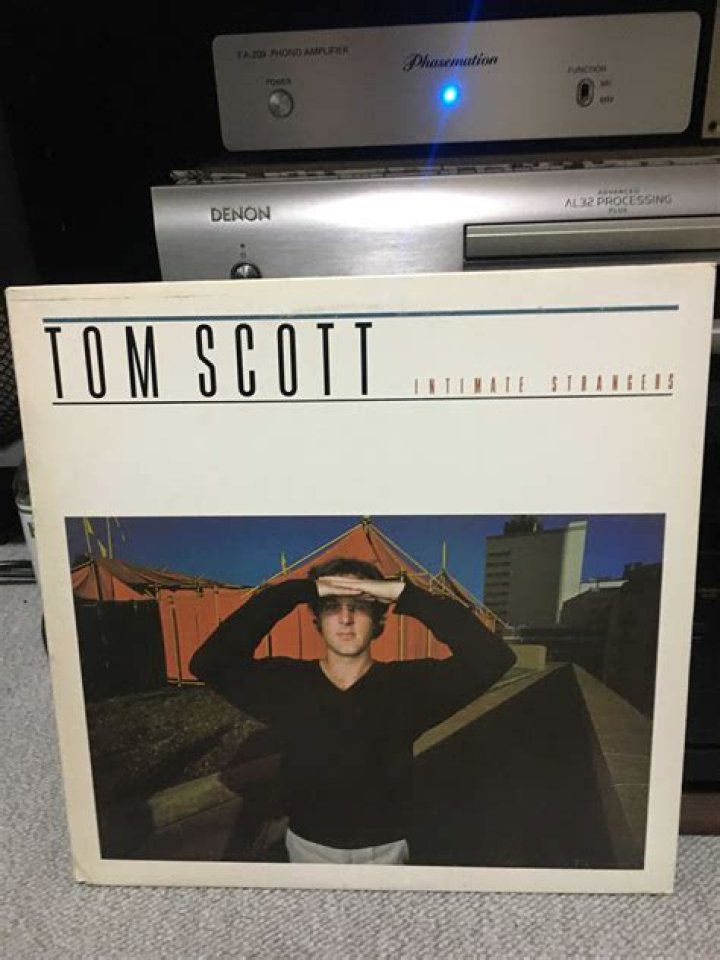 Tom Everett Scott - Bio, Age, net worth, height, Wiki, Facts and Family