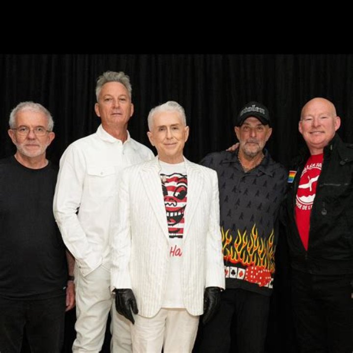 Trevor Sinclair - Bio, Age, weight, height, Wiki, Facts and Family