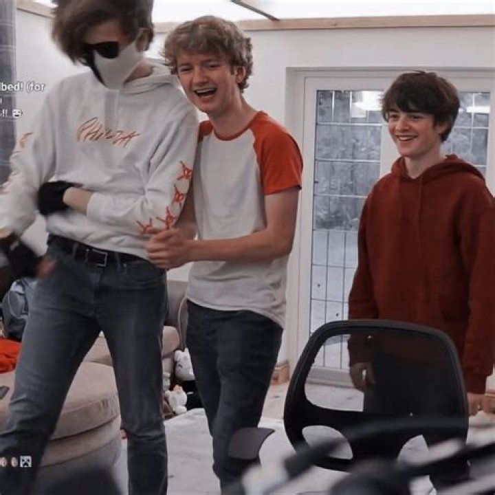 Tubbo (webvideostar) - Wikipedia, Age, Net Worth, Biography , Spotify, TikTok, Facebook, Facts and Family