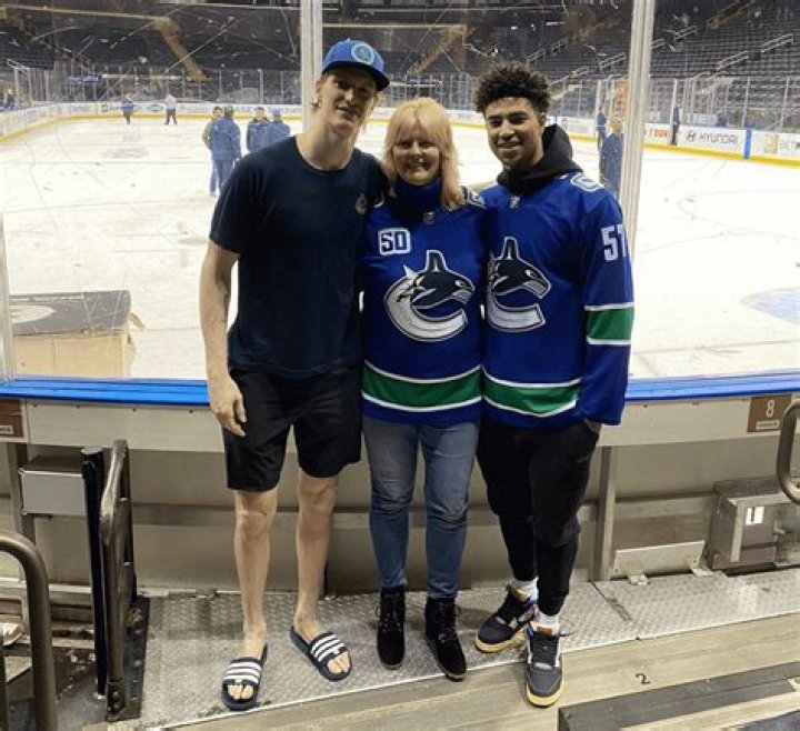 Tyler Myers - Bio, Age, height, Wiki, Facts and Family