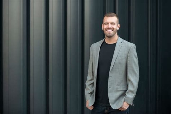 Uncle Chris (webvideostar) - Wikipedia, Age, Net Worth, Biography , Spotify, TikTok, Facebook, Facts and Family