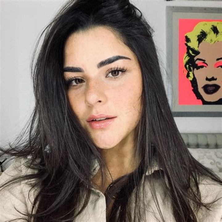 Valentina Hazouri - Bio, Age, Wiki, Facts and Family