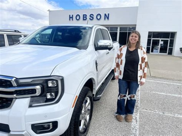 Valerie Hobson - Bio, Age, Wiki, Facts and Family