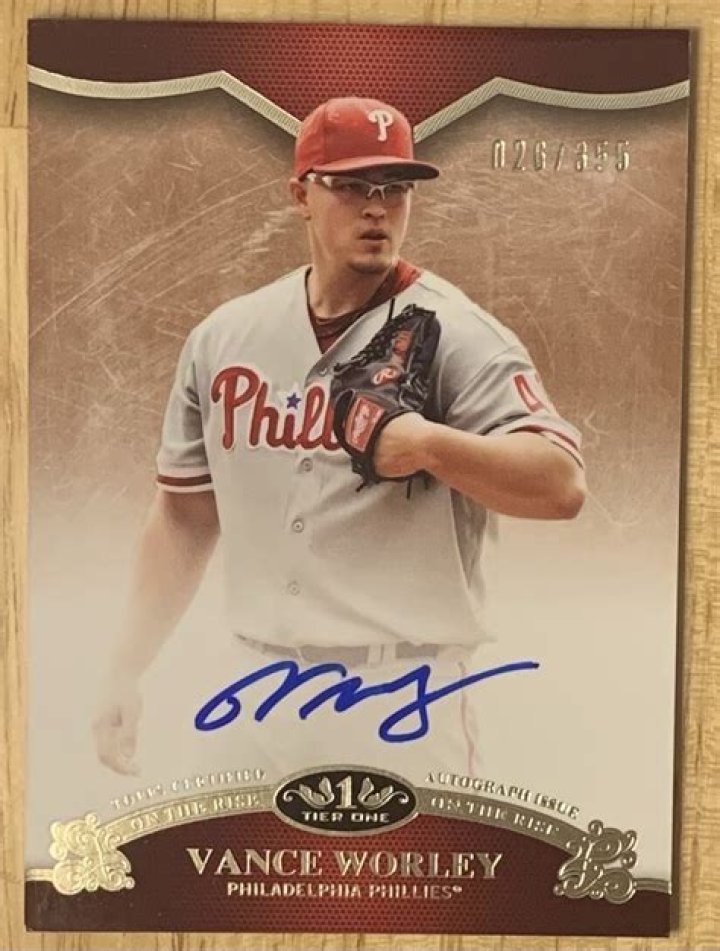 Vance Worley - Bio, Age, height, Wiki, Facts and Family