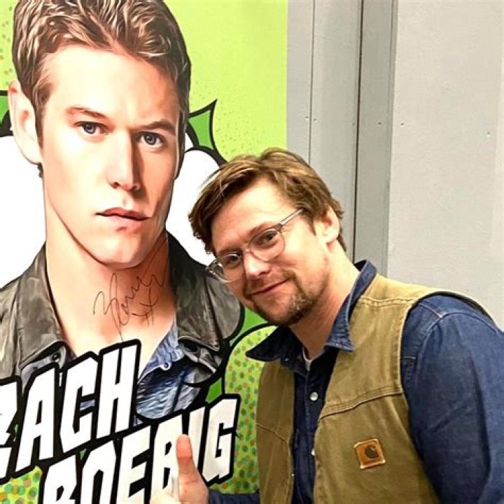 Zach Roerig - Bio, Age, net worth, siblings, height, Wiki, Facts and Family